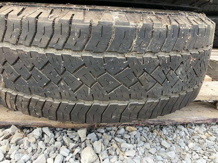 ford-6-bolt-rims-and-lt265/70r17-grabber-apt-tires---set-of-4-image-6