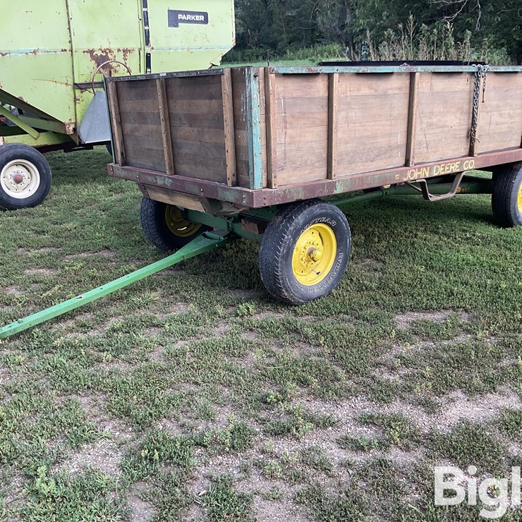 JOHN DEERE 953