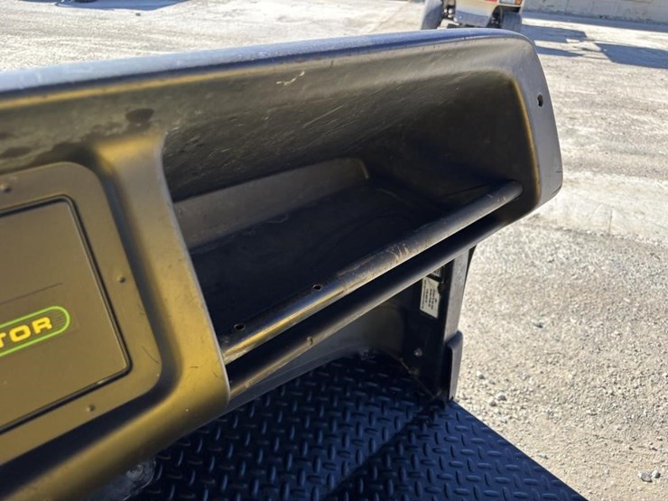 john-deere-gator-image-17