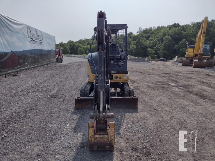 2018-deere-35g-image-2
