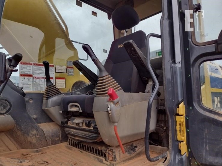 2017-komatsu-pc240-lc-11-image-13
