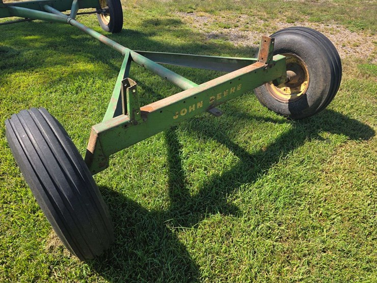 john-deere-1065-image-11