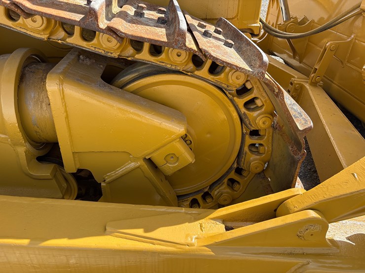2007-caterpillar-d6t-xl-image-13