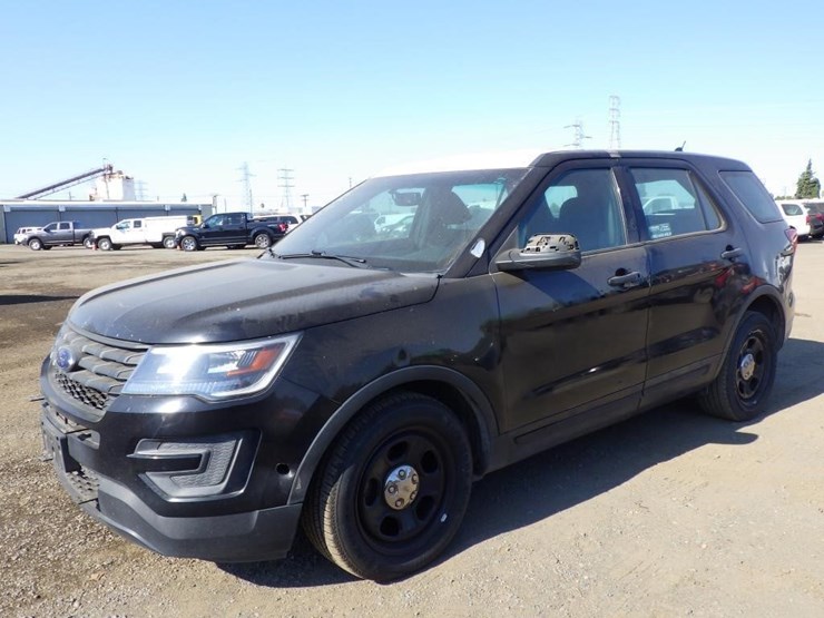 2018-ford-explorer-image-1