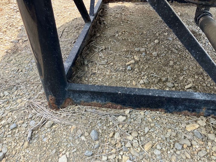 2500-gallon-cone-bottom-tank-image-4