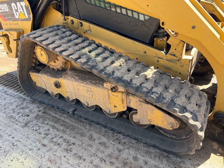 2018-caterpillar-299d2-image-13