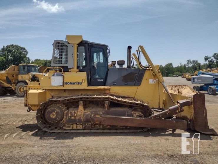 2004-komatsu-d65ex-15-image-3