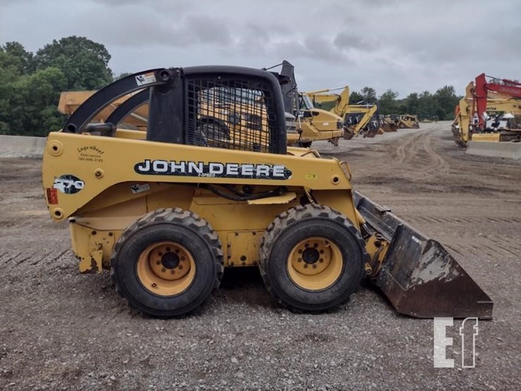 john-deere-270-image-3