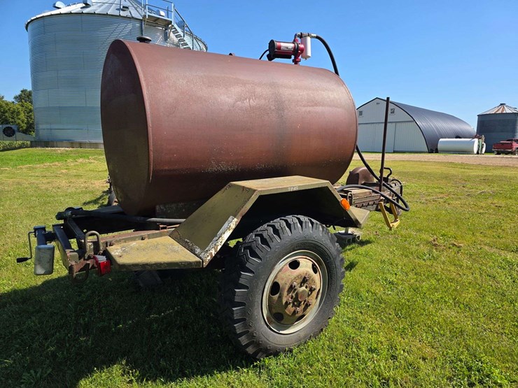 500-gallon-fuel-trailer-on-heavy-duty-trailer,-12v---25-gallon-per-minute-pump-image-3