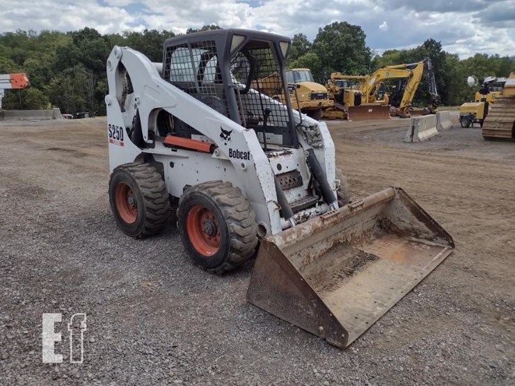 2004-bobcat-s250-image-26