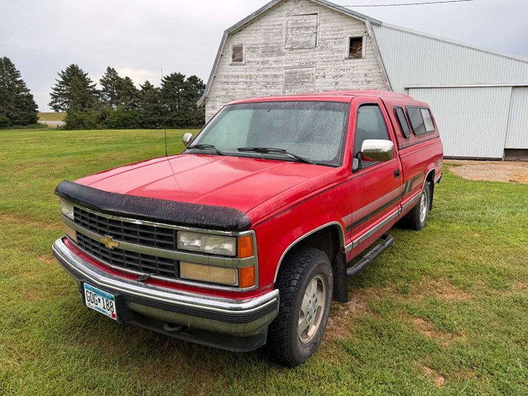 1993-chevrolet-silverado-image-2