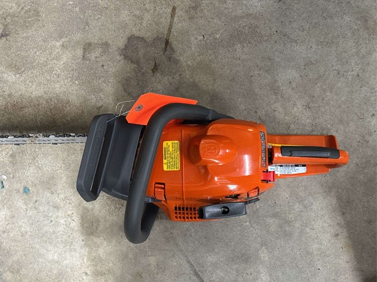 husqvarna-chainsaw-image-4