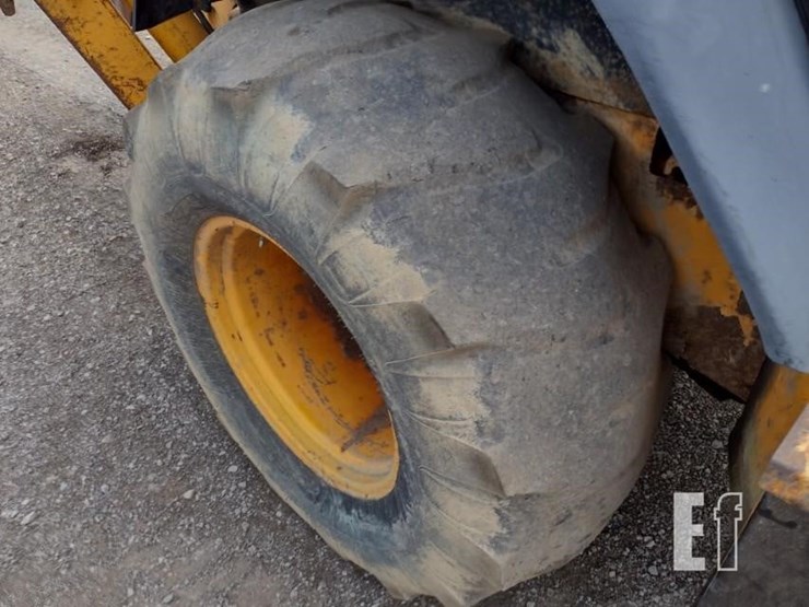 1999-deere-410e-image-23