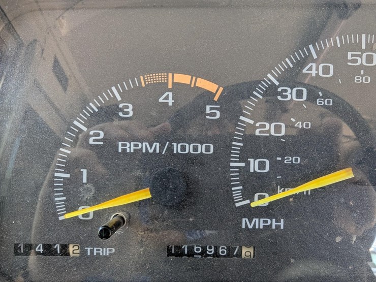 1999-chevrolet-bluebird-image-9