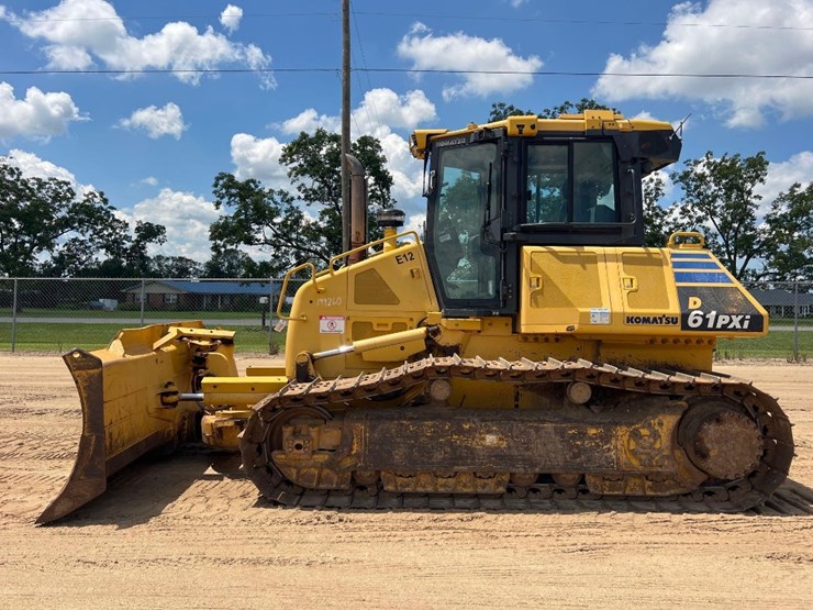 2016-komatsu-d61pxi-23-image-1