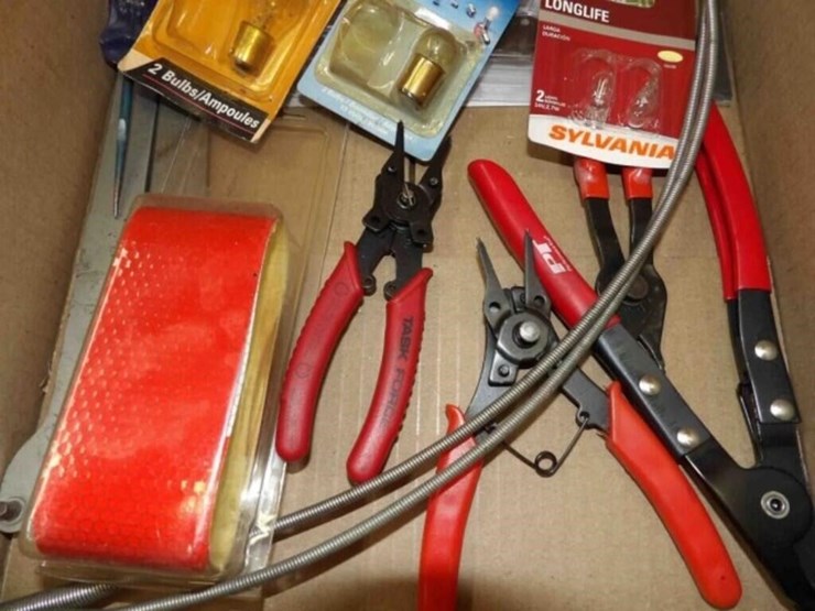 bulbs,-snapring-pliers-image-3
