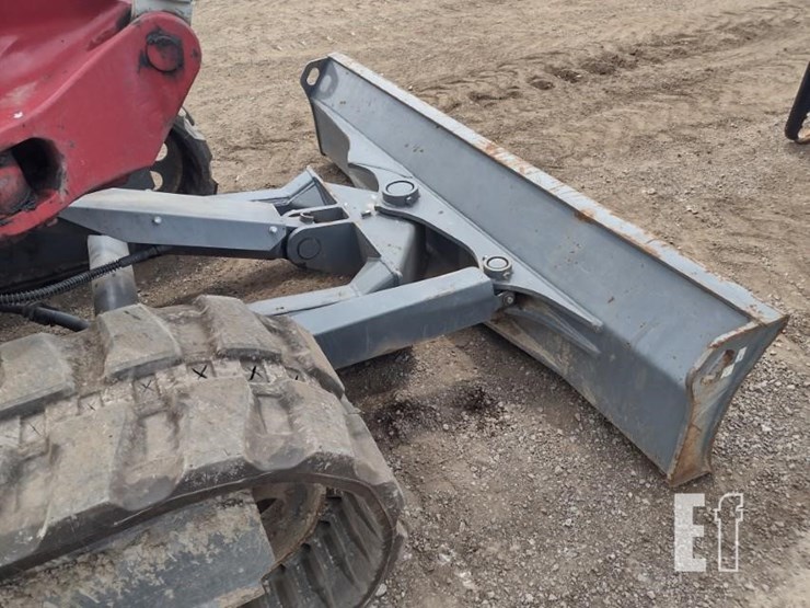 2022-takeuchi-tb290-image-22