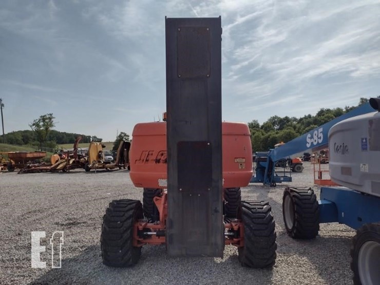 2009-jlg-800a-image-6