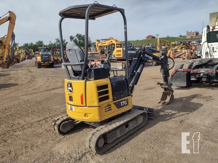 2022-deere-17g-image-46