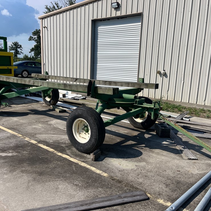 #106 • ANTIQUE ADJUSTABLE LENGTH FARM WAGON