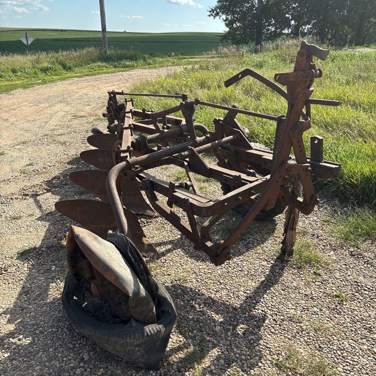 International 4 Bottom Plow