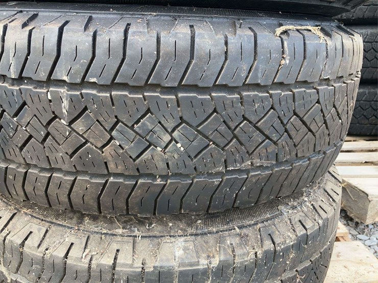ford-6-bolt-rims-and-lt265/70r17-grabber-apt-tires---set-of-4-image-5