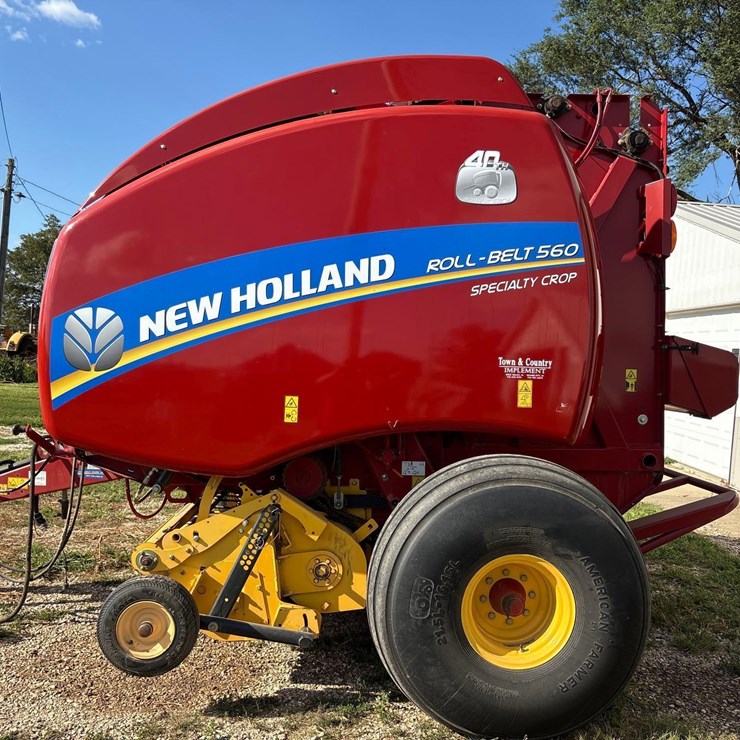 2015 NEW HOLLAND ROLL-BELT 560