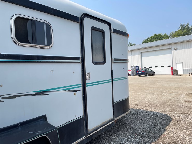 #6304-•-1991-triggs-bumper-pull-3-horse-trailer,-(sells-with-paperwork-to-obtain-title-from-dmv)-image-16