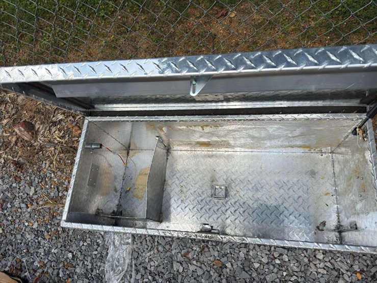 aluminum-tool-box-image-3