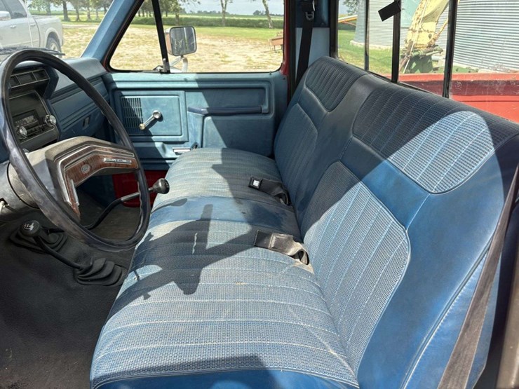 1984-ford-f250-image-27