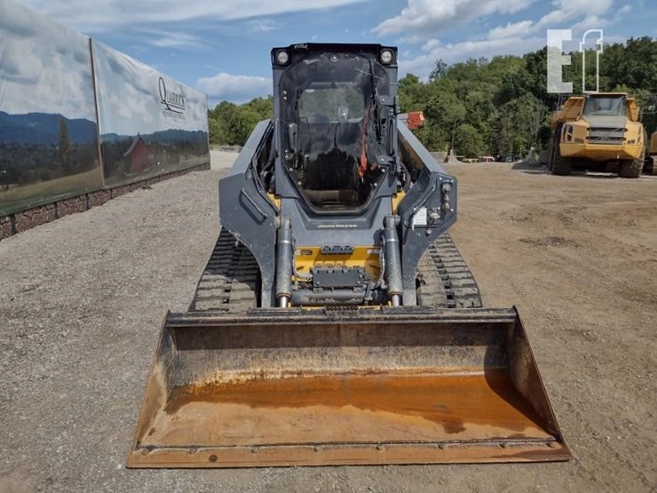 2022-deere-333g-image-2