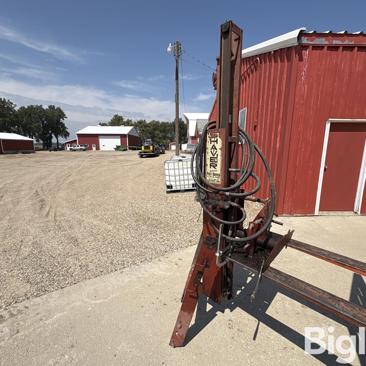 Shaver Hydraulic Post Pounder