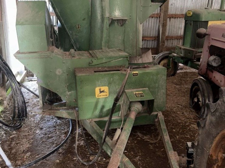 john-deere-700-image-3