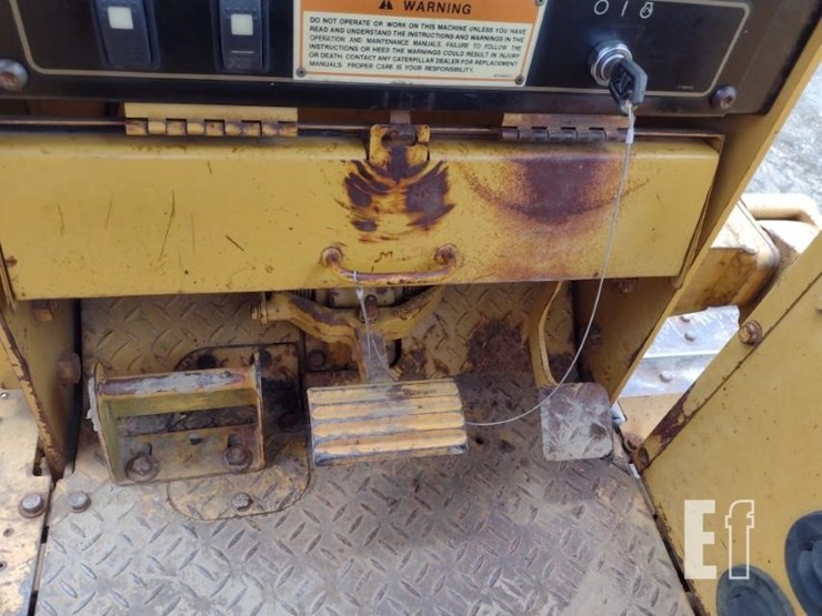 1999-caterpillar-d5c-xl-image-8