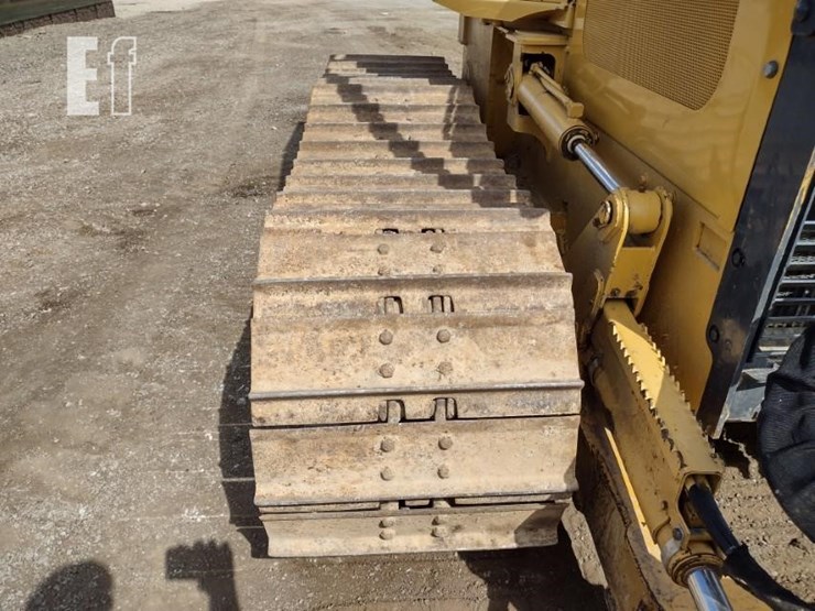 2004-deere-650h-image-37