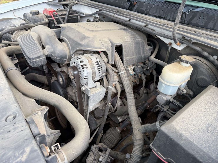 2011-chevrolet-1500-image-29