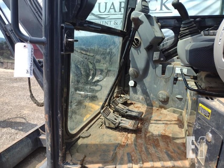 2022-deere-50g-image-13