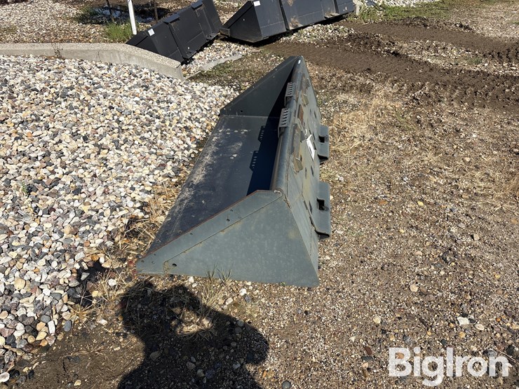 bobcat-74”-heavy-duty-skid-steer-bucket-image-8