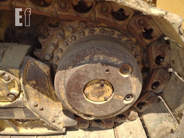 2004-komatsu-d65ex-15-image-21
