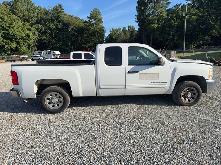 2013-chevrolet-silverado-1500-image-6
