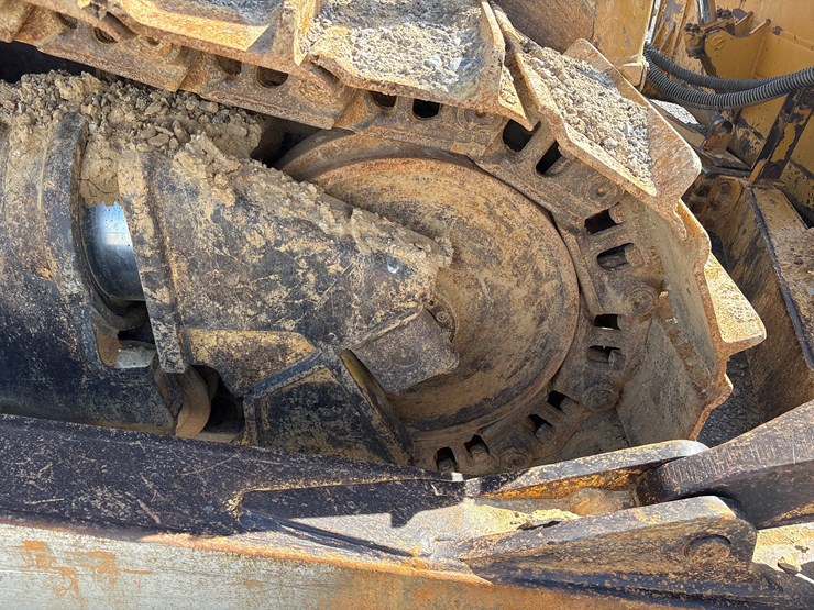 2010-caterpillar-d6t-xl-image-11