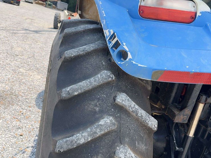 new-holland-t6020-image-17