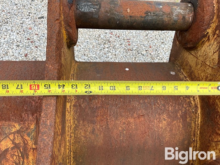 caterpillar-320-image-15