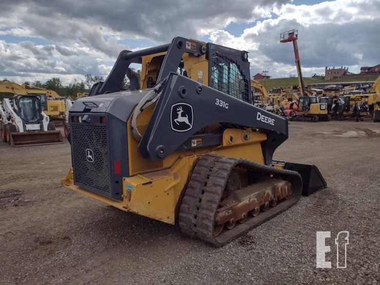2020-deere-331g-image-39