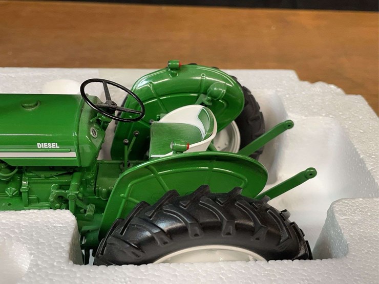 1/16-oliver-600-nib-uh-image-9