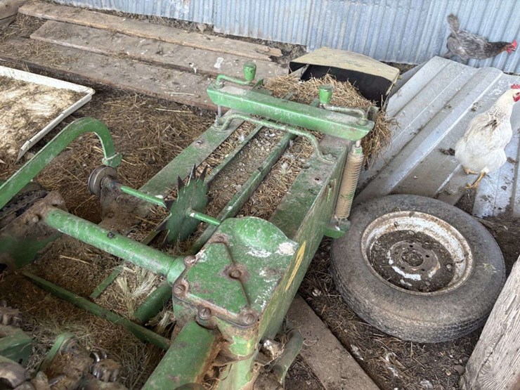 john-deere-24t-image-4