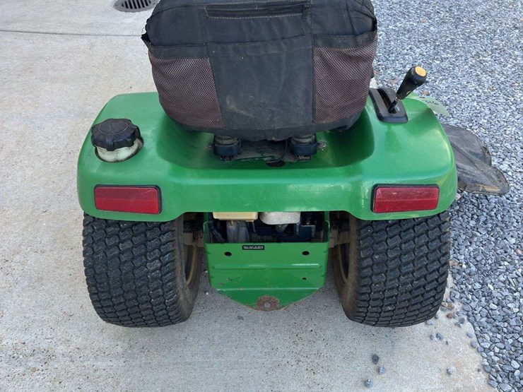 john-deere-235-image-7