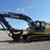 deere-200d-lc-image-1