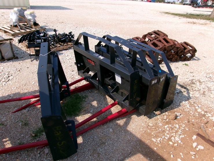 land-honor-ro-bale-spear-f/-skid-steer-image-1