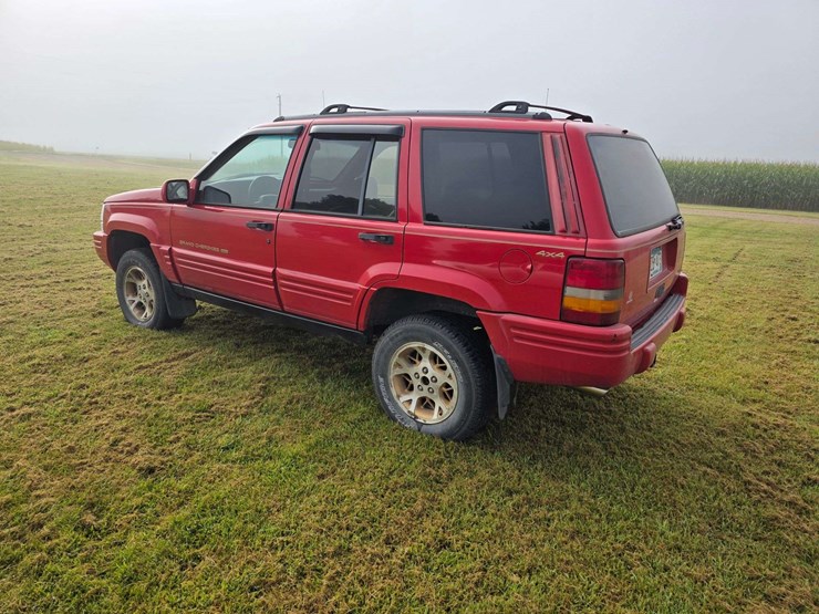 1996-jeep-grand-cherokee-limited-image-14